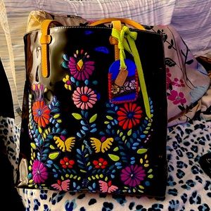 Tia Chica Classic Tote by Consuela ! bBlack with Colorful flower